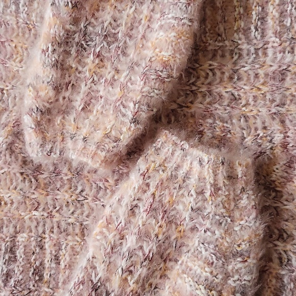 EUC Almost Famous women's pink orange sofy fluffy cable knit sweater scoop neck - Picture 6 of 8